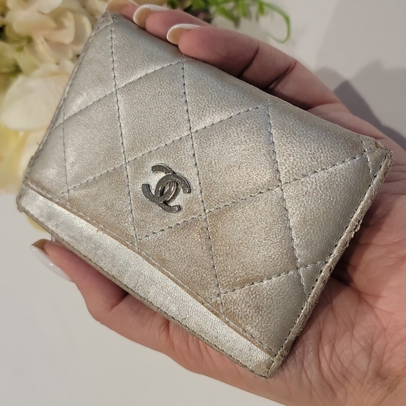 Authentic CHANEL card wallet - Picture 4 of 15